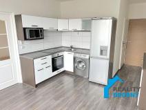 Pronájem bytu 1+1, Děčín, Na Valech, 32 m2