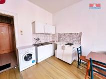 Pronájem bytu 1+kk, Praha - Nusle, Jaromírova, 26 m2