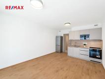 Pronájem bytu 1+kk, Praha - Hloubětín, U Tesly, 30 m2