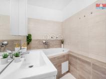 Prodej bytu 3+1, Chomutov, Kundratická, 70 m2