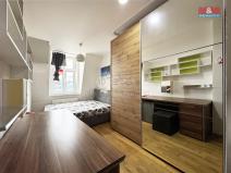 Prodej bytu 4+1, Karlovy Vary, Varšavská, 124 m2