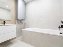 Prodej bytu 4+kk, Praha - Bubeneč, N. A. Někrasova, 93 m2