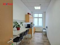 Pronájem kanceláře, Praha - Karlín, Sokolovská, 100 m2