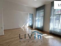 Pronájem obchodního prostoru, Olomouc, Palachovo nám., 122 m2
