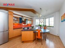 Prodej bytu 3+1, Praha - Hlubočepy, Voskovcova, 94 m2