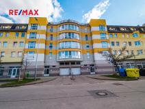 Prodej bytu 3+1, Praha - Hlubočepy, Voskovcova, 94 m2