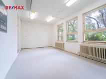 Pronájem kanceláře, Nymburk, Velké Valy, 250 m2