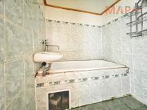 Pronájem bytu 2+1, Chomutov, Holešická, 62 m2
