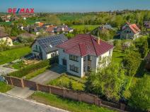 Prodej rodinného domu, Svárov, Ptická, 271 m2