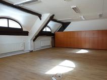 Pronájem kanceláře, Mikulov, Kostelní nám., 82 m2