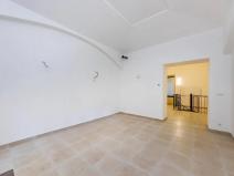 Prodej obchodního prostoru, Praha - Nové Město, Na bojišti, 139 m2