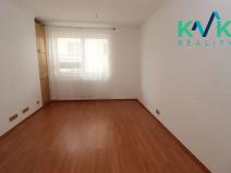 Pronájem bytu 4+1, Karlovy Vary, Zbrojnická, 108 m2