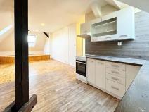Pronájem komerční nemovitosti, Lom, Havlíčkovo náměstí, 61 m2
