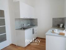 Pronájem bytu 1+1, Praha - Karlín, 34 m2