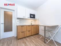 Pronájem bytu 1+kk, Praha - Libeň, Novovysočanská, 25 m2