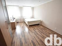 Pronájem bytu 1+1, Karlovy Vary, Zeyerova, 35 m2