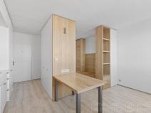 Pronájem bytu 1+kk, Praha - Záběhlice, Topolová, 31 m2