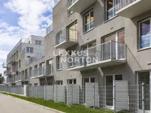 Prodej bytu 2+kk, Praha - Hostavice, Českobrodská, 60 m2