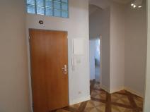 Prodej bytu 2+kk, Karlovy Vary, Svahová, 77 m2