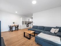 Prodej bytu 2+kk, Hluboká nad Vltavou, Potoční, 60 m2