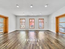 Pronájem obchodního prostoru, Znojmo, Horní náměstí, 36 m2