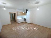 Pronájem bytu 2+kk, Pardubice, Nerudova, 57 m2
