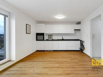 Pronájem bytu 1+kk, Chýně, Uherova, 38 m2