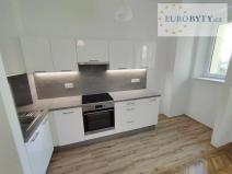 Pronájem bytu 1+kk, Praha - Vršovice, Vršovická, 36 m2