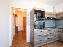 Pronájem bytu 2+1, Skřivany, Sloupenská, 56 m2