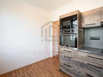 Pronájem bytu 2+1, Skřivany, Sloupenská, 56 m2