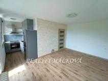 Pronájem bytu 1+kk, Pardubice, kpt. Bartoše, 34 m2