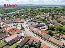 Prodej rodinného domu, Týnec nad Labem, Masarykovo náměstí, 142 m2