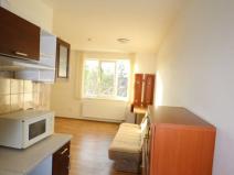 Pronájem bytu 2+kk, Průhonice, U Křížku, 42 m2