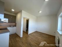 Pronájem bytu 1+kk, Zlín, třída 3. května, 20 m2