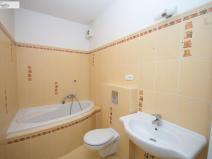 Pronájem bytu 2+kk, Praha - Štěrboholy, Andersenova, 40 m2