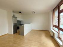 Pronájem bytu 2+kk, Praha - Štěrboholy, Laudonova, 53 m2