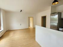 Pronájem bytu 2+kk, Praha - Štěrboholy, Laudonova, 53 m2