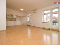 Pronájem bytu 2+kk, Opava - Město, Popská, 67 m2