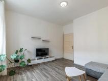 Prodej bytu 2+1, Praha, 5. května, 50 m2