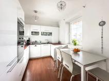 Prodej bytu 2+1, Praha - Dolní Počernice, Národních hrdinů, 75 m2