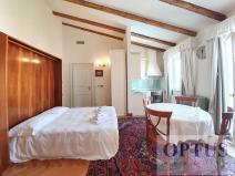 Pronájem bytu 1+kk, Praha - Vinohrady, Italská, 38 m2