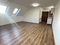 Pronájem bytu 1+kk, Kladno - Kročehlavy, Kročehlavská, 35 m2