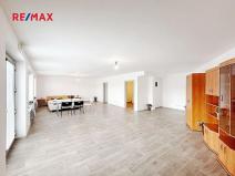 Pronájem obchodního prostoru, Neslovice, Lesní, 66 m2