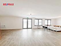 Pronájem obchodního prostoru, Neslovice, Lesní, 66 m2