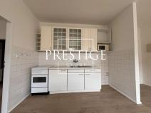 Pronájem bytu 2+kk, Praha - Krč, Na Dvorcích, 47 m2