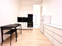 Pronájem bytu 1+kk, Praha - Vysočany, Poděbradská, 28 m2