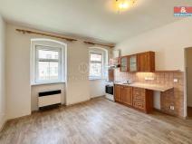 Pronájem bytu 2+kk, Karlovy Vary - Dvory, Na Průhoně, 36 m2