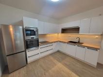 Pronájem bytu 2+kk, Brno, Bratislavská, 61 m2