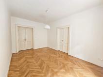 Pronájem bytu 2+1, Praha - Nové Město, Vojtěšská, 82 m2