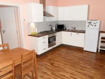 Pronájem bytu 2+kk, Praha - Žižkov, V domově, 50 m2
